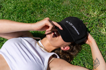 Nón thêu “It’s 4:20 Somewhere”